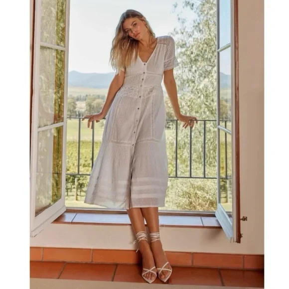 ASTR The Label Honeymoon Lace Midi Dress - Picture 2 of 11